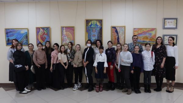 Персональная выставка Феодосии Геннадьевны Ивановой «Белое солнце Севера»