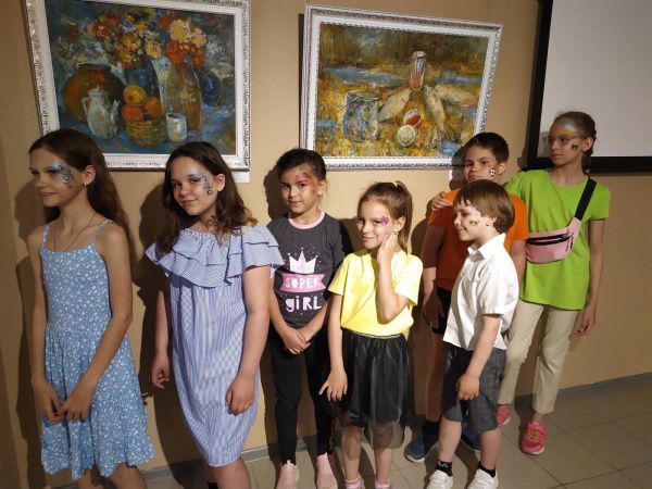 Запустилась летняя творческая площадка «Мастерская детства»