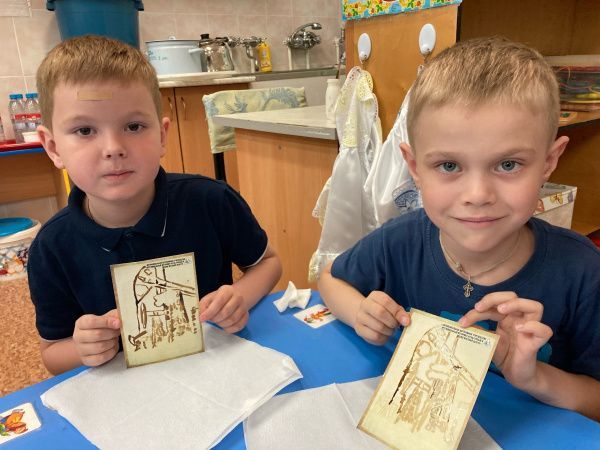 Практическое занятие «Рисунок нефтью»