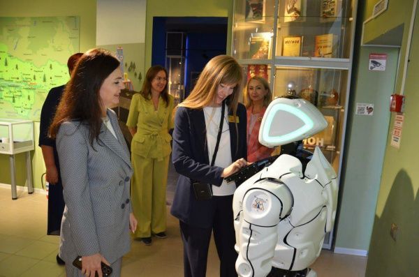 МАУ «Экоцентр» с рабочим визитом посетила Елена Владимировна Майер, заместитель губернатора ХМАО-Югры