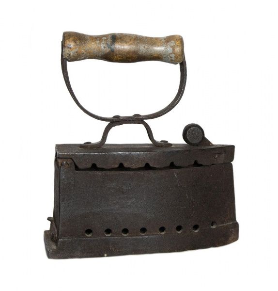 10 Февраля – День рождения утюга!