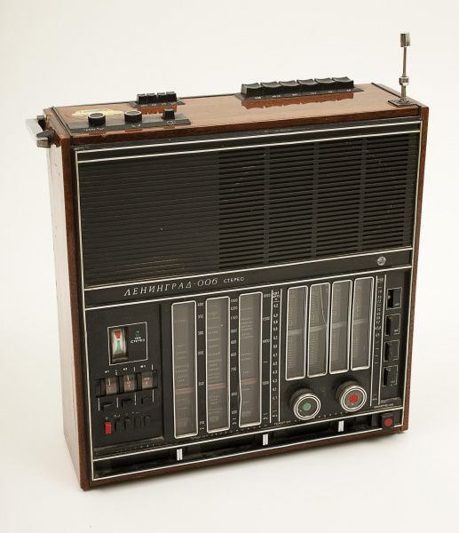 Радиоприёмник «Ленинград-006-стерео»