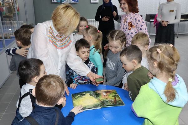 Передвижная выставка «Юван Шесталов. Полет Стерха» (