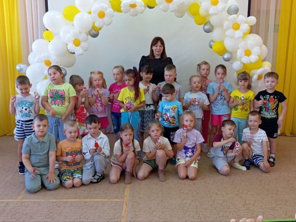 8 июля в России празднуется День семьи, любви и верности!